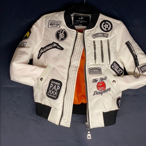 The New Designers by Alexander Pap - Picture 4 of 8